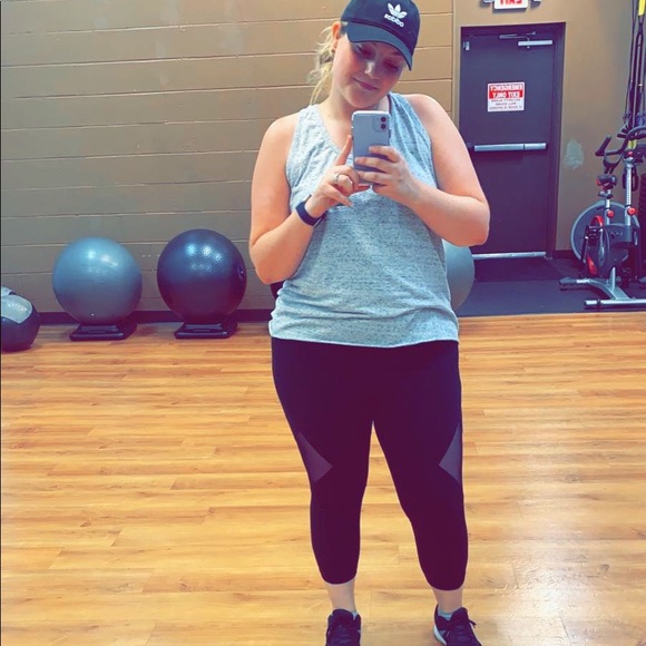 Meet your Posher, Chelsie - Picture 5 of 9